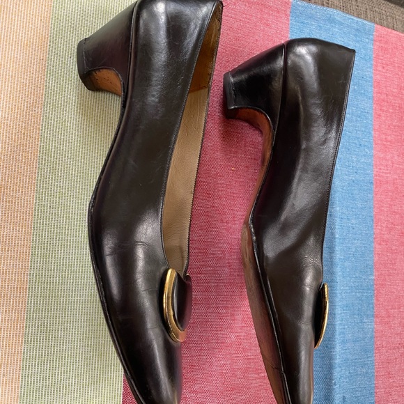 Ferragamo Black Leather Pumps - Picture 5 of 7